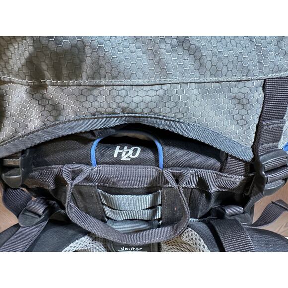 Deuter Air Contact Lite Backpack 65+10L Internal Frame Camping Hiking - Picture 11 of 12